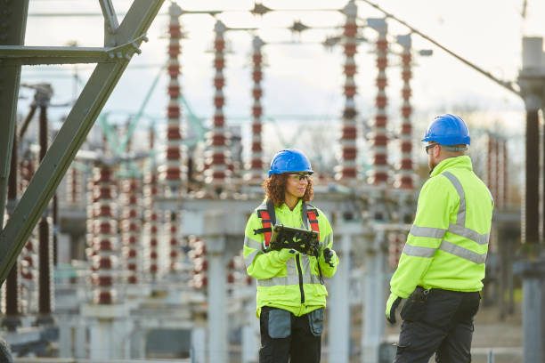 Best Commercial Electrician Services  in Lakes East, CT